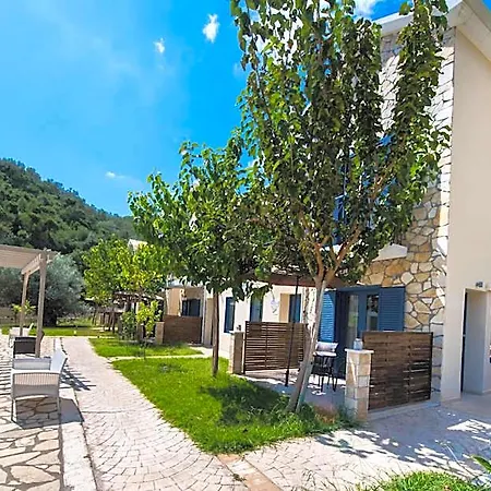 Ilianthos & Ξενοδοχείο 3*