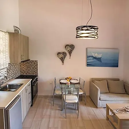 Ξενοδοχείο Ilianthos & 3*